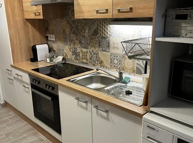 Pazmany Rest * Budapest